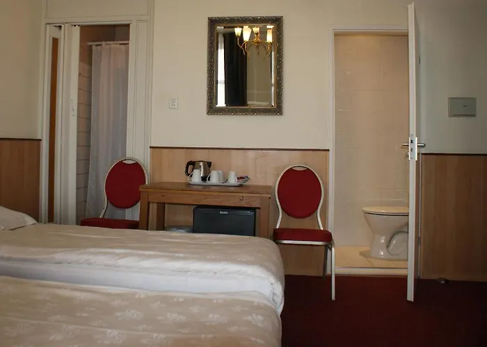 Hotel De Westertoren 2*